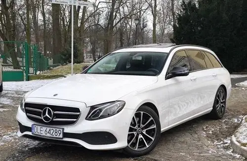 MERCEDES-BENZ Klasa E 