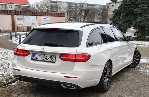 MERCEDES-BENZ Klasa E 