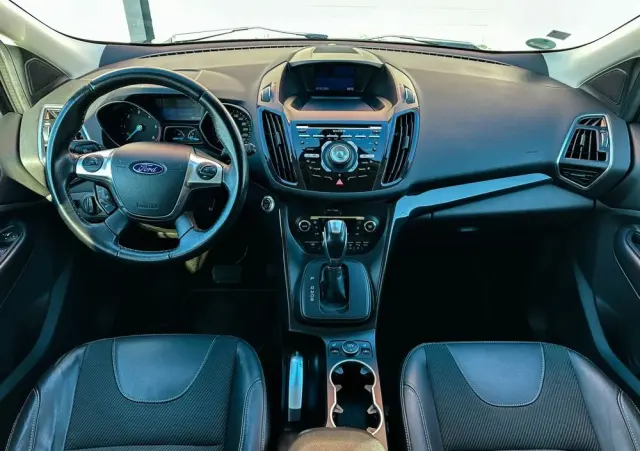 FORD Kuga 2.0 TDCi 4x4 Titanium