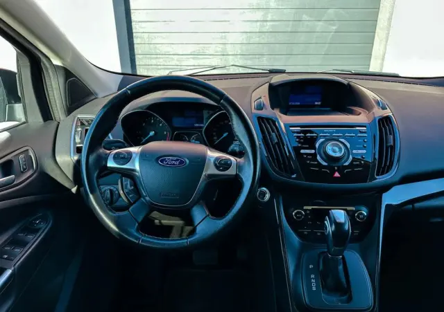 FORD Kuga 2.0 TDCi 4x4 Titanium