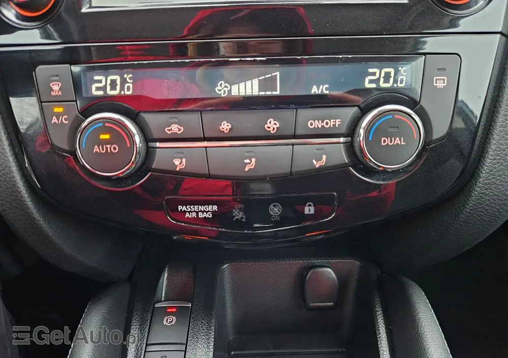 NISSAN Qashqai 1.2 DIG-T N-Vision