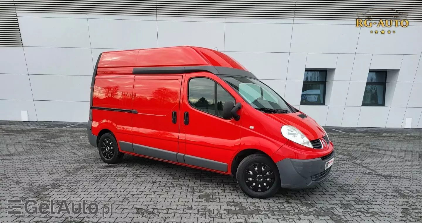 RENAULT Trafic L2H2 