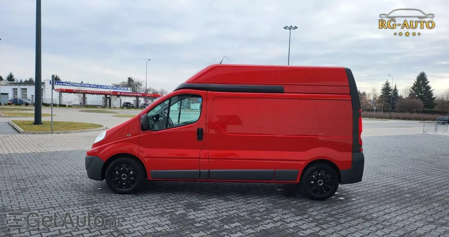 RENAULT Trafic L2H2 