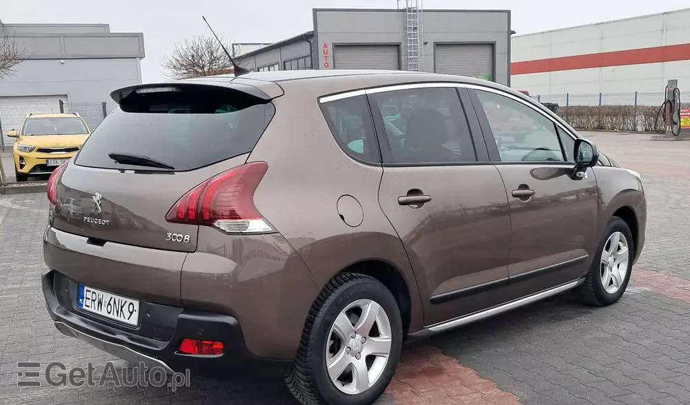 PEUGEOT 3008 2.0 HDi HYbrid4