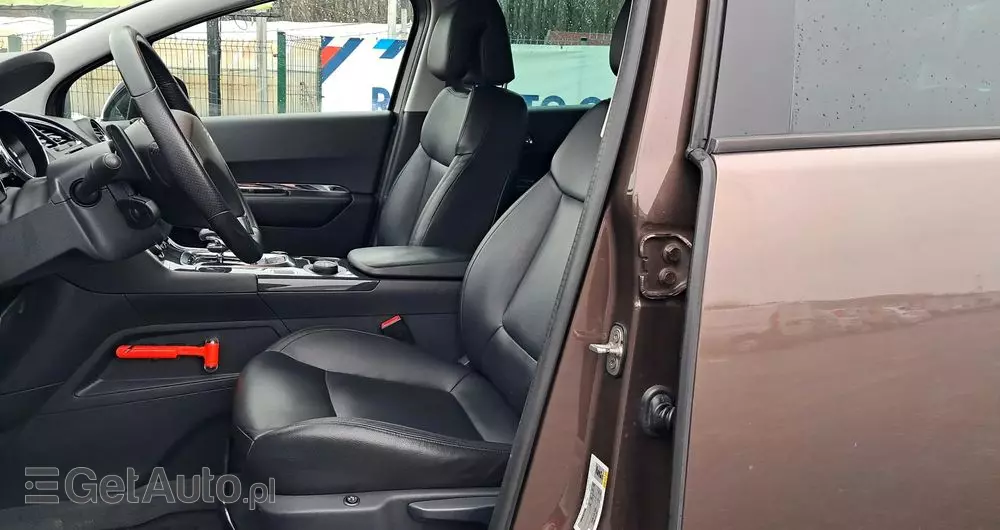 PEUGEOT 3008 2.0 HDi HYbrid4