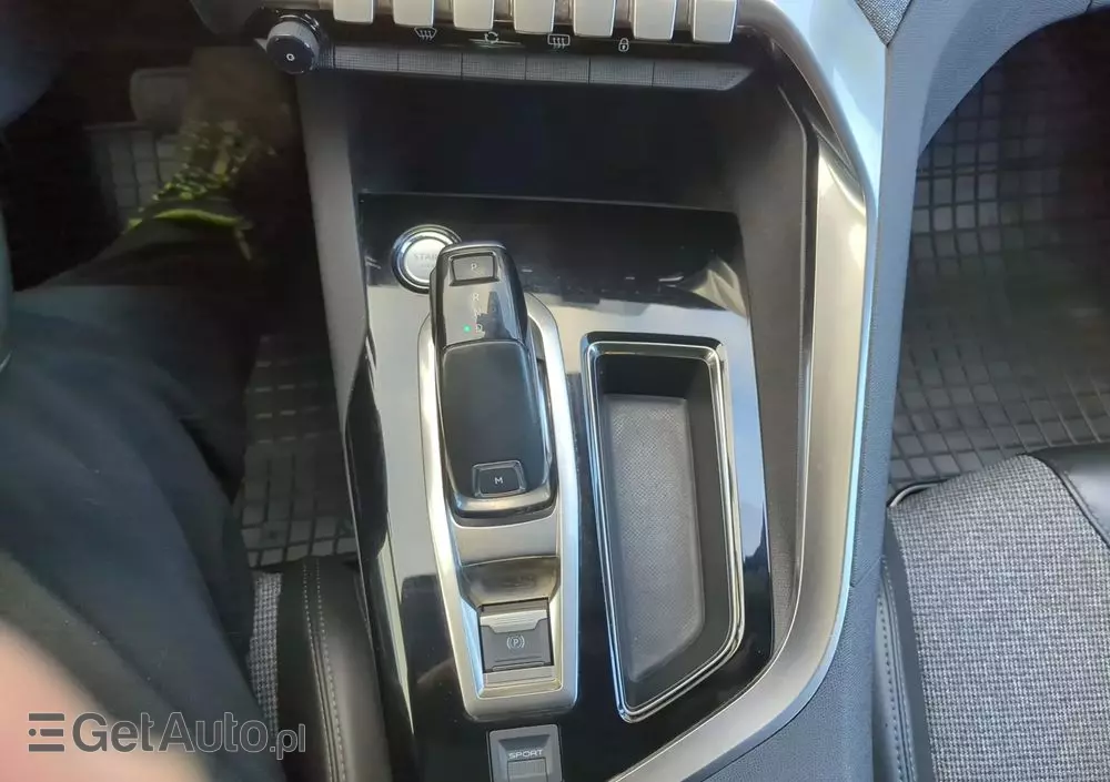 PEUGEOT 3008 1.2 PureTech GPF Allure S&S EAT8