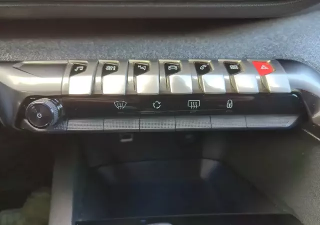 PEUGEOT 3008 1.2 PureTech GPF Allure S&S EAT8