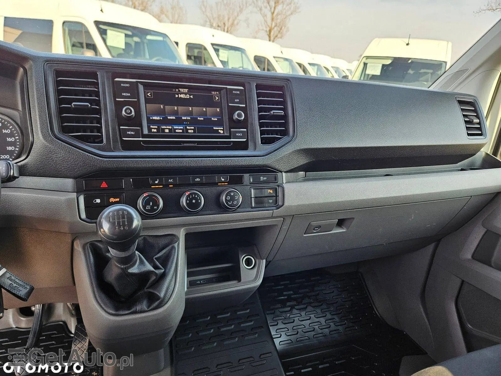 VOLKSWAGEN Crafter L