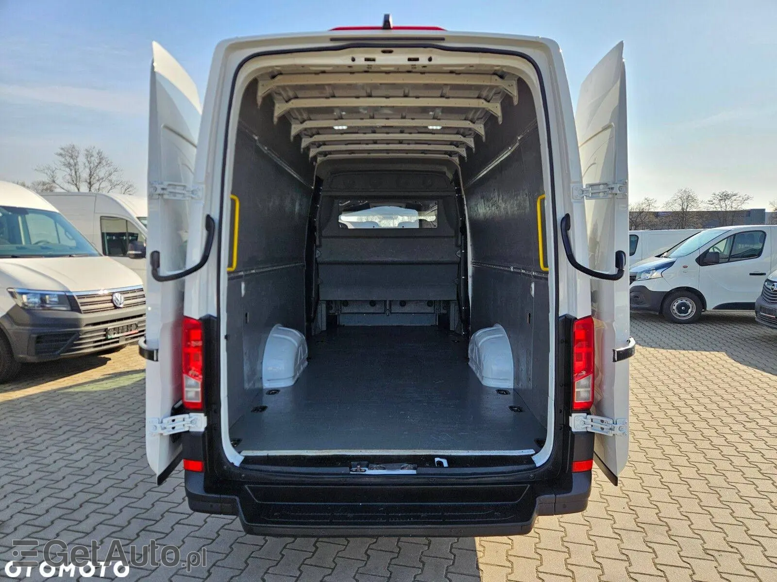 VOLKSWAGEN Crafter L