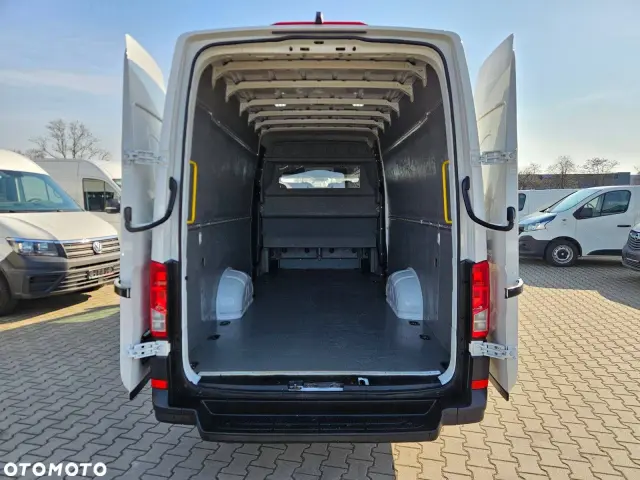 VOLKSWAGEN Crafter L