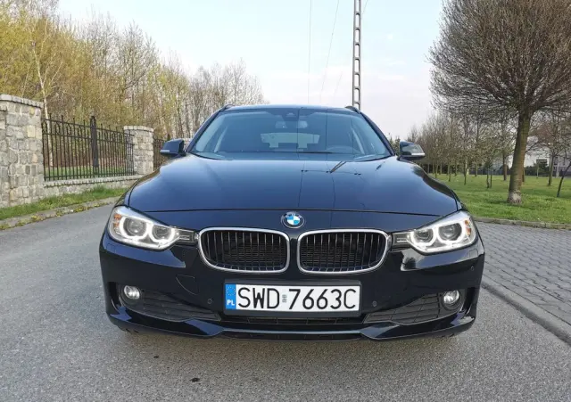 BMW Seria 3 320d xDrive