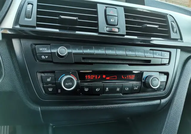 BMW Seria 3 320d xDrive