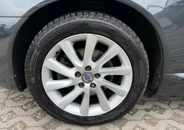 VOLVO V70 D4 Drive-E Dynamic Kinetic