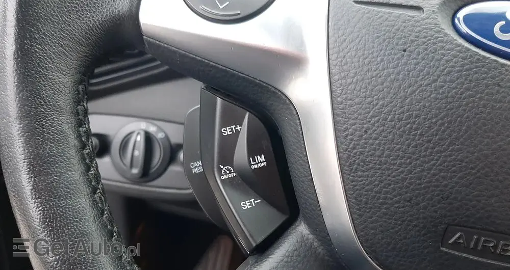 FORD Kuga 1.5 EcoBoost 2x4 Trend