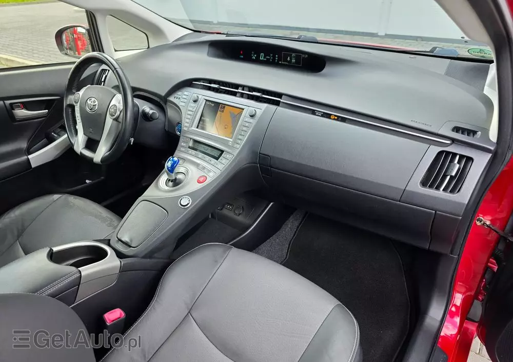 TOYOTA Prius (Hybrid) Executive