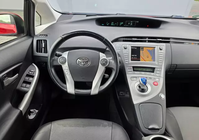 TOYOTA Prius (Hybrid) Executive