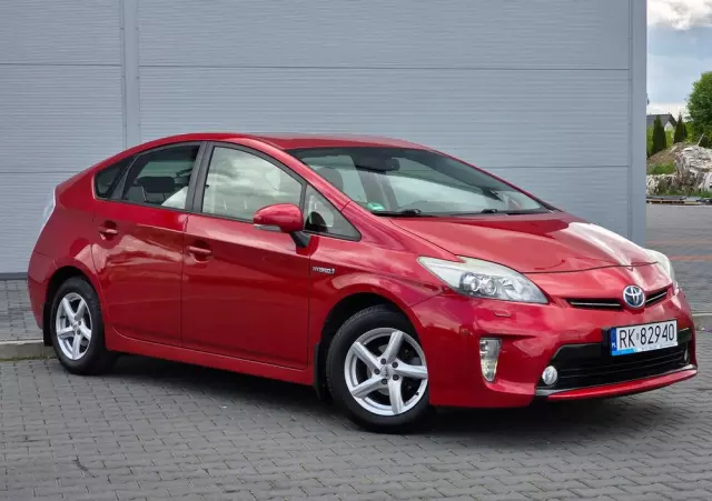 TOYOTA Prius (Hybrid) Executive