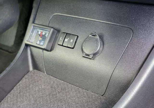 TOYOTA Prius (Hybrid) Executive