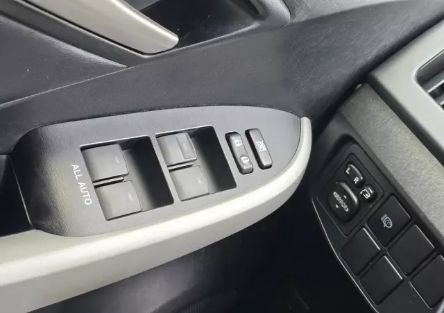 TOYOTA Prius (Hybrid) Executive