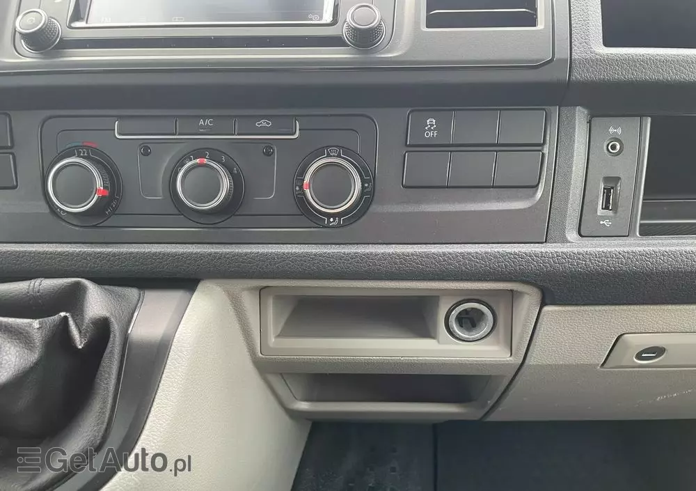 VOLKSWAGEN Transporter T6 