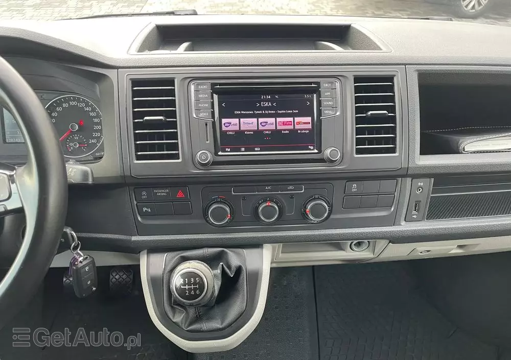 VOLKSWAGEN Transporter T6 