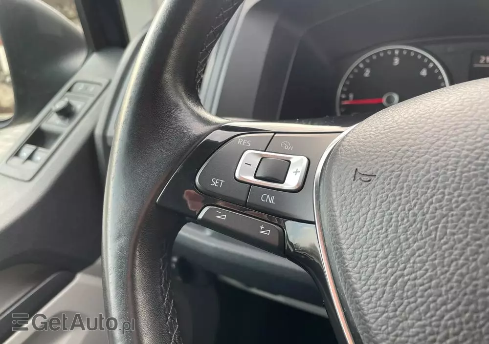 VOLKSWAGEN Transporter T6 