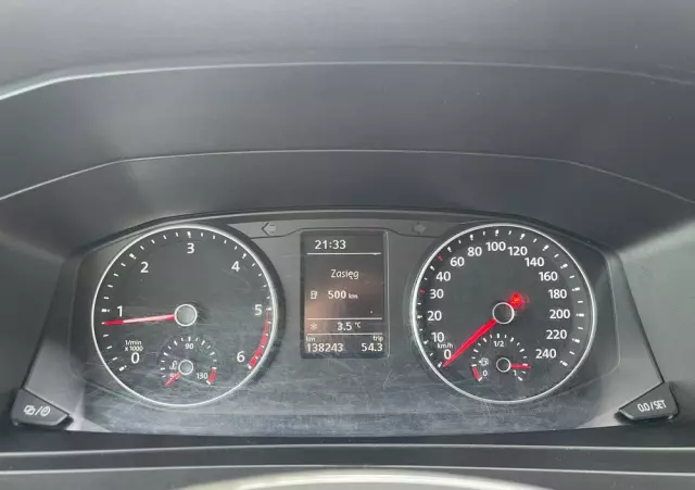 VOLKSWAGEN Transporter T6 