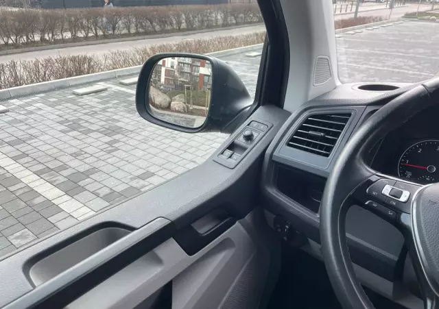 VOLKSWAGEN Transporter T6 