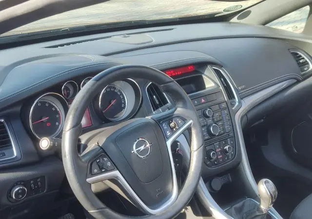OPEL Cascada 