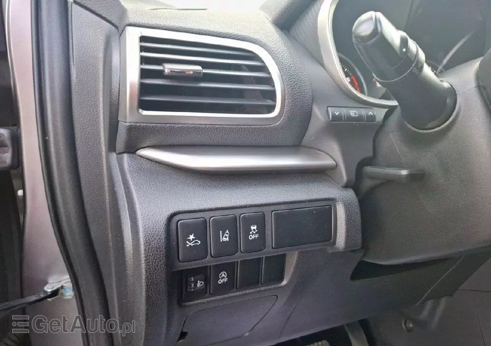 MITSUBISHI Eclipse Cross 1.5 T GPF Invite Plus