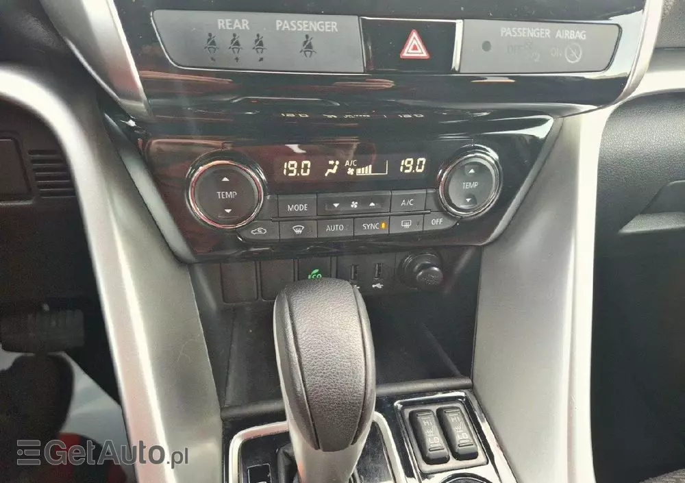 MITSUBISHI Eclipse Cross 1.5 T GPF Invite Plus