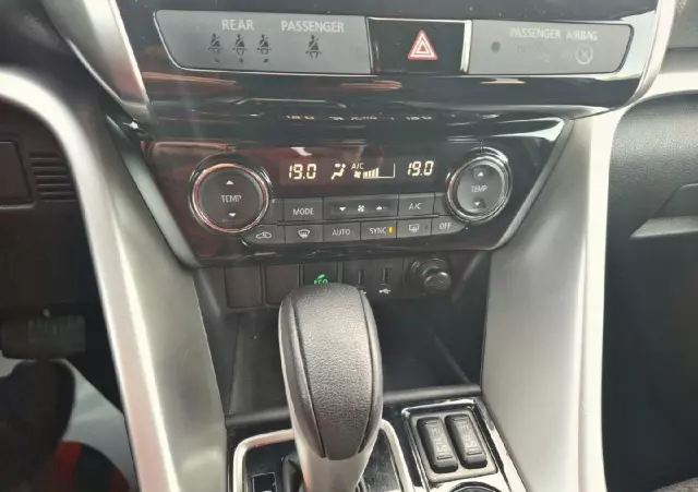 MITSUBISHI Eclipse Cross 1.5 T GPF Invite Plus