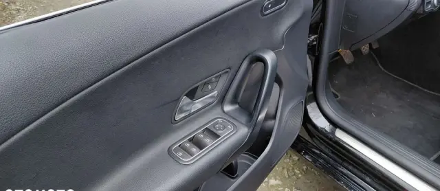 MERCEDES-BENZ CLA 180 Edition 2022