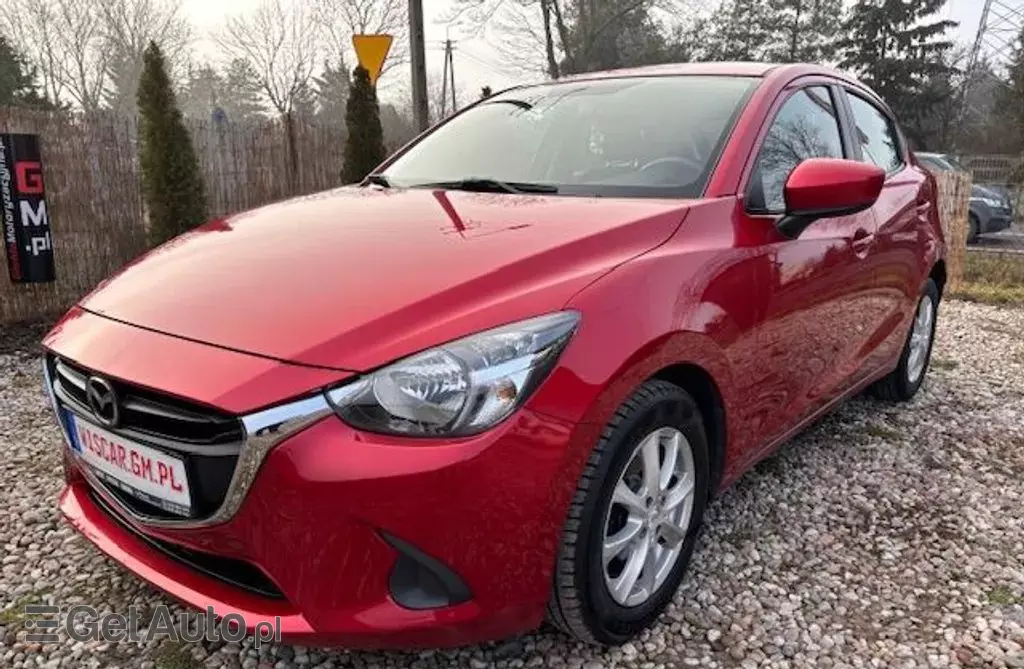 MAZDA 2 