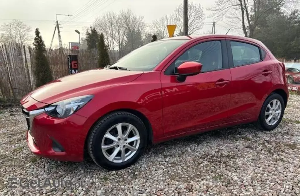 MAZDA 2 