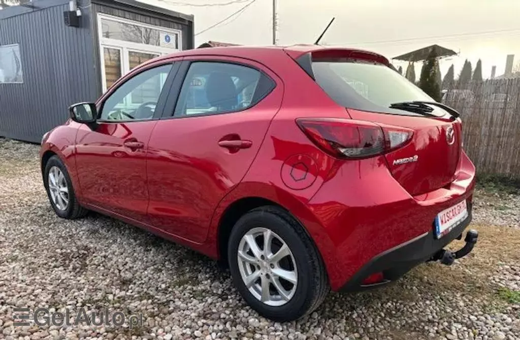 MAZDA 2 