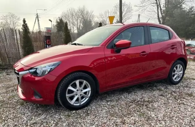 MAZDA 2 