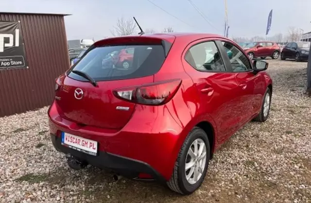 MAZDA 2 