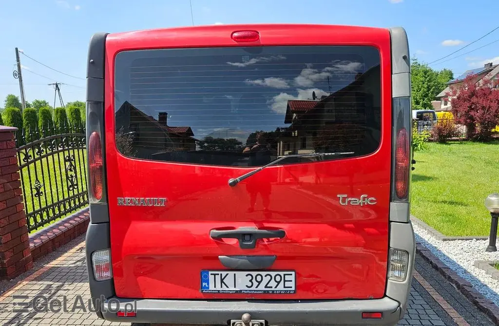 RENAULT Trafic 