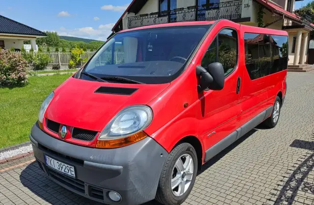RENAULT Trafic 