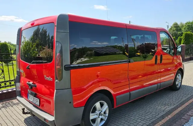 RENAULT Trafic 