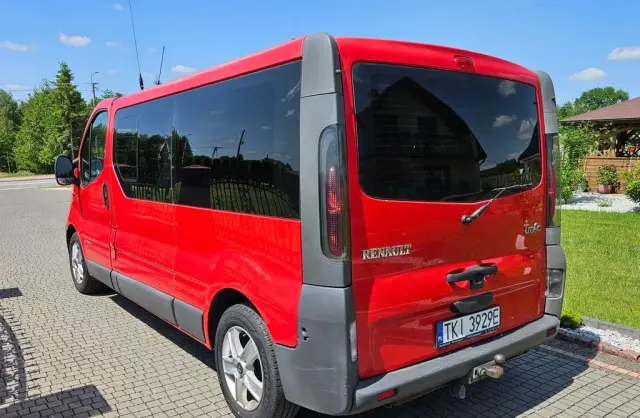 RENAULT Trafic 