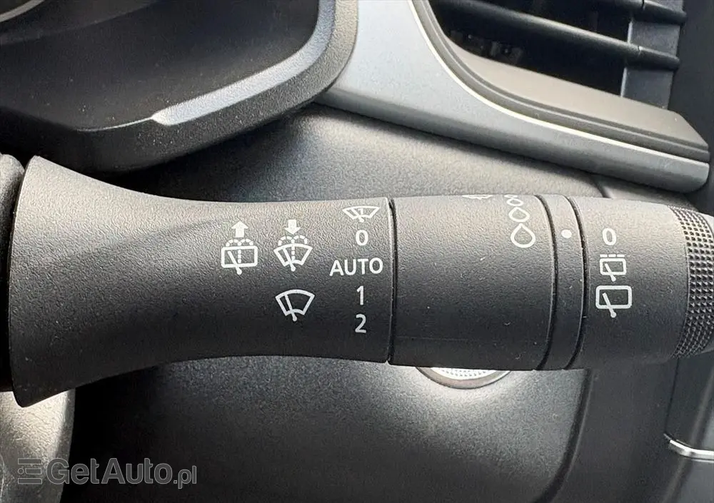 RENAULT Captur 1.0 TCe Equilibre