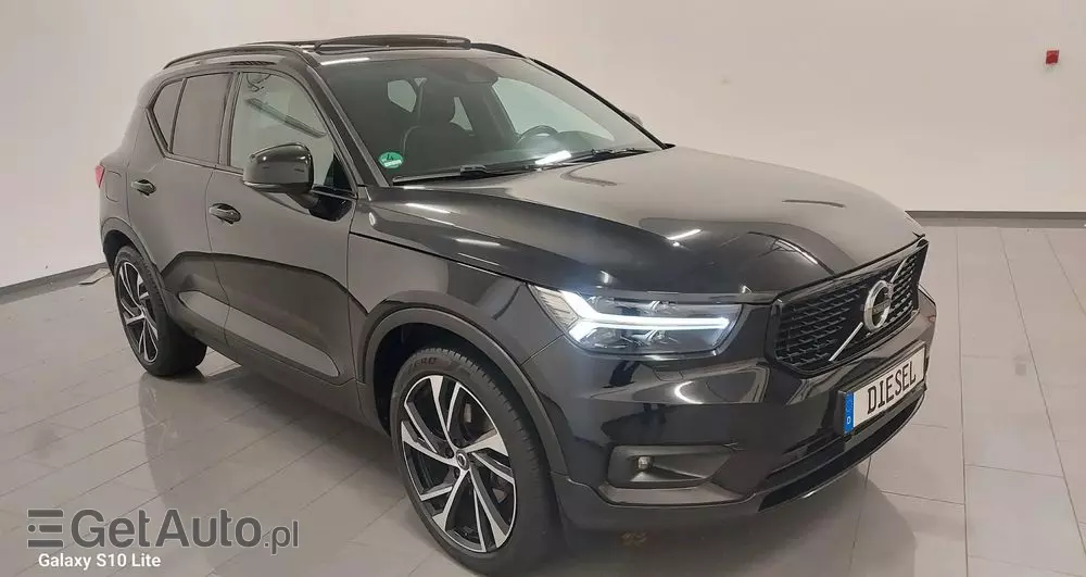 VOLVO XC 40 D4 AWD Geartronic R-Design