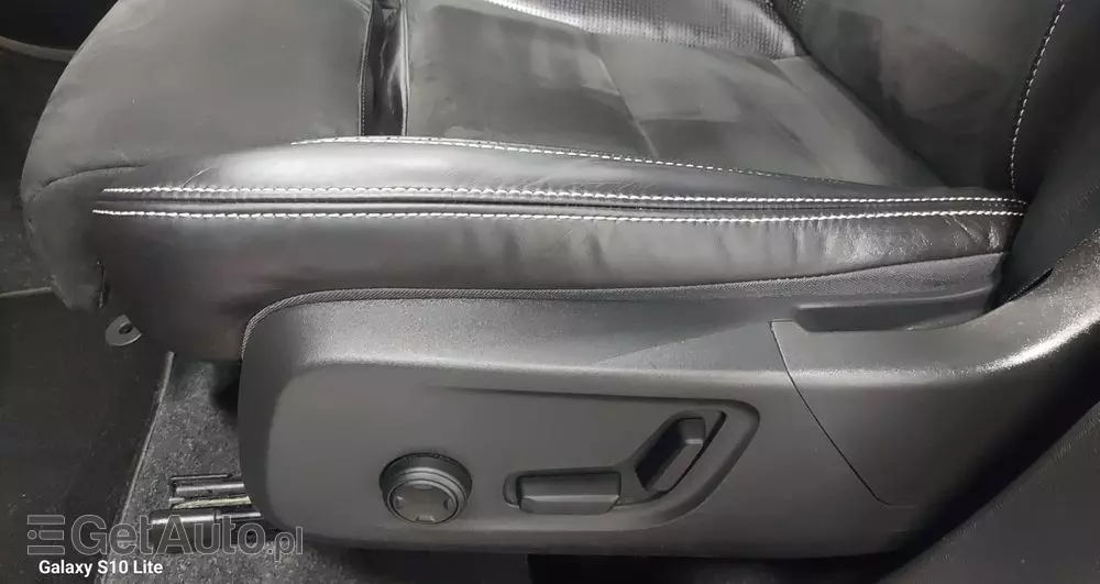 VOLVO XC 40 D4 AWD Geartronic R-Design