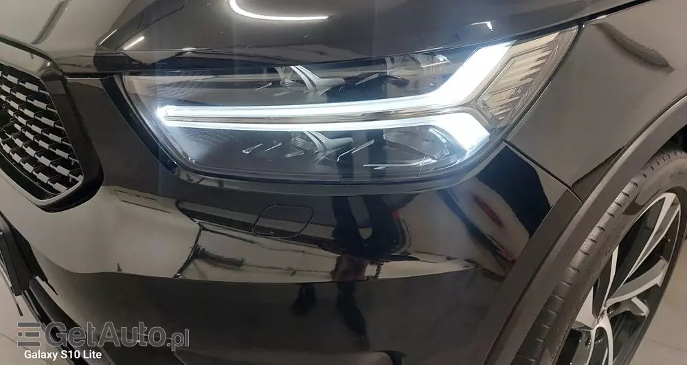 VOLVO XC 40 D4 AWD Geartronic R-Design