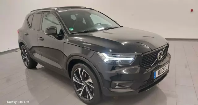 VOLVO XC 40 D4 AWD Geartronic R-Design