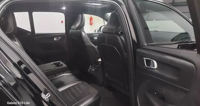 VOLVO XC 40 D4 AWD Geartronic R-Design