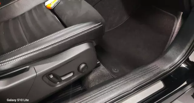 VOLVO XC 40 D4 AWD Geartronic R-Design