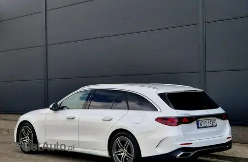 MERCEDES-BENZ Klasa E 